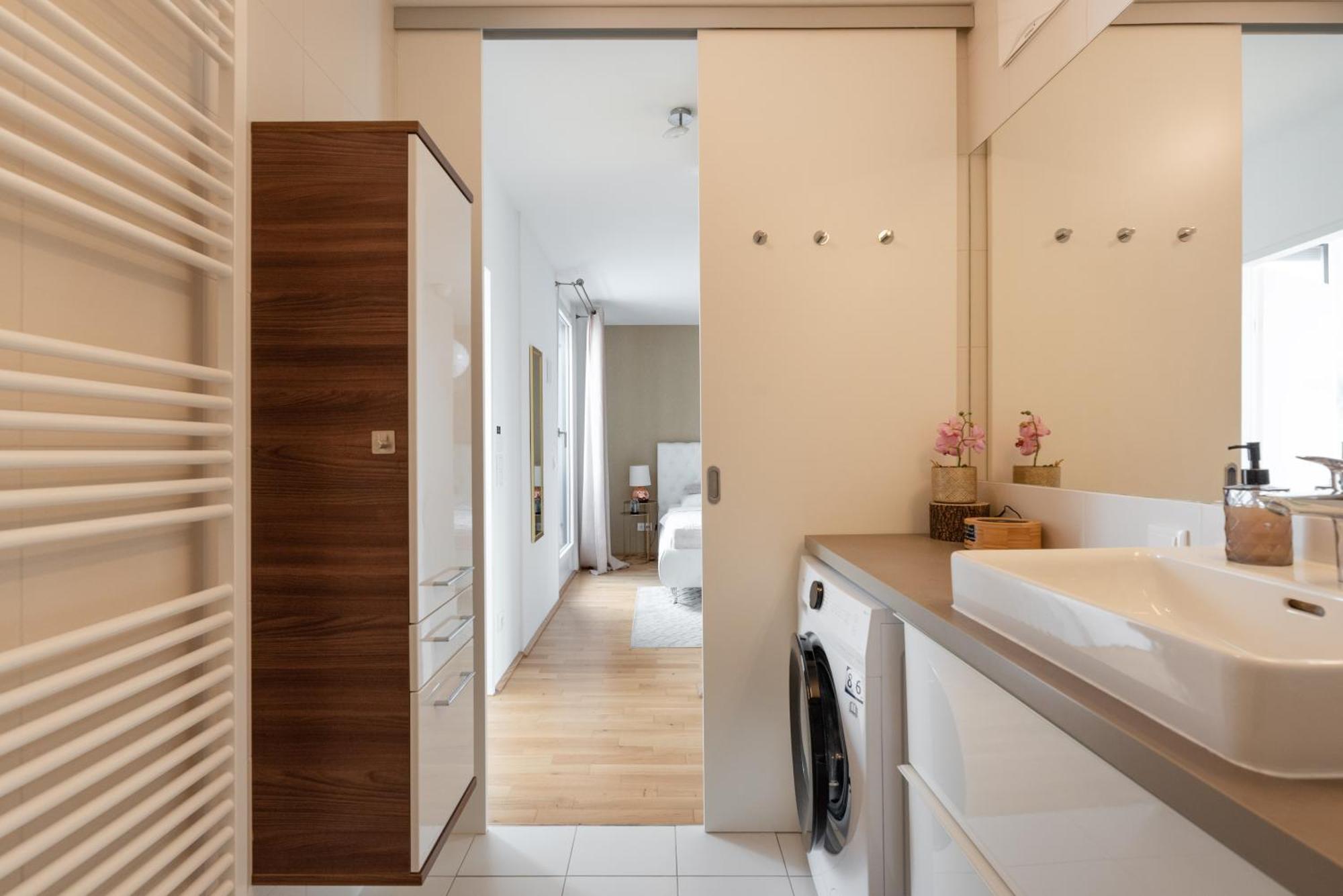Apartment Mit Traumhafter Dachterrasse & Weitblick Wiedeń Zewnętrze zdjęcie